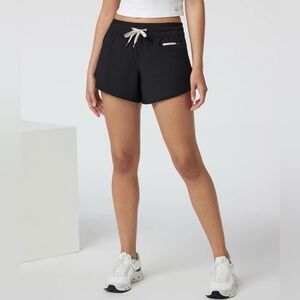 Vuori Black Women’s Shorts Size S